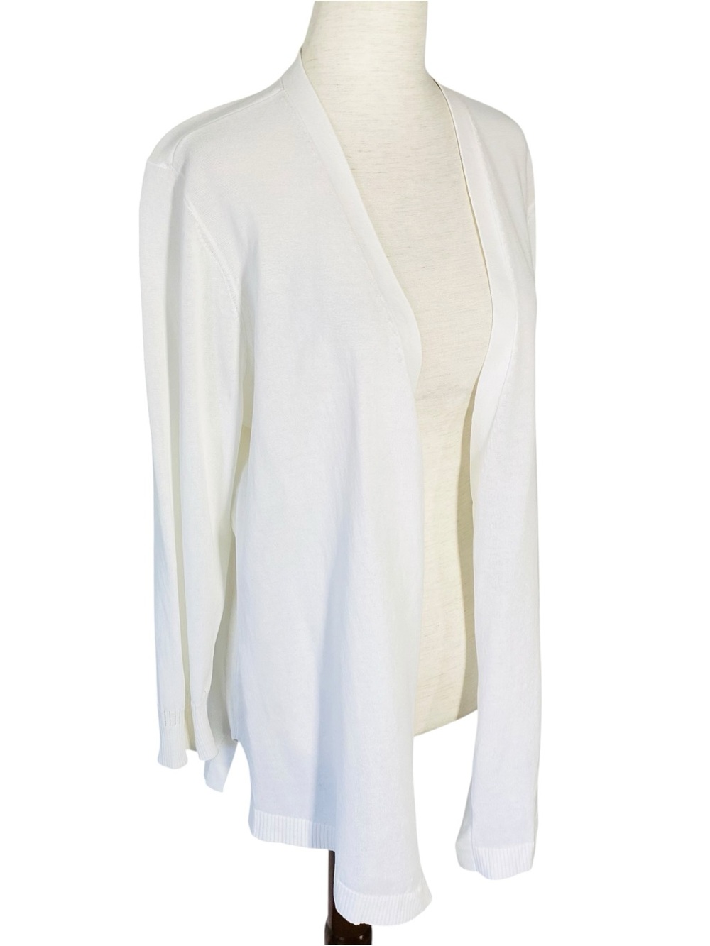 NWT CHICO'S 3/4 Sleeve Cardigan - Picture 2 of 6
